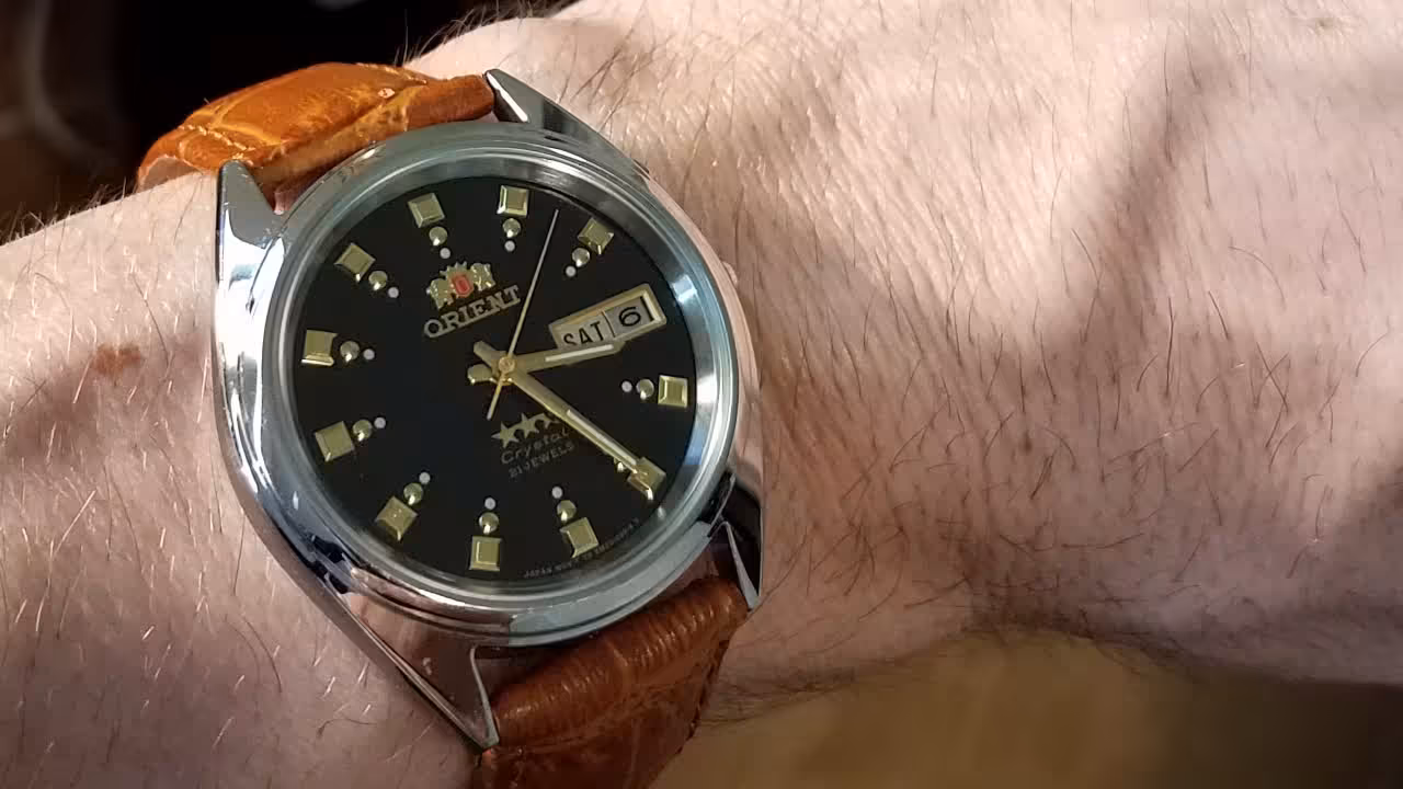 orient crystal tristar wristwatch