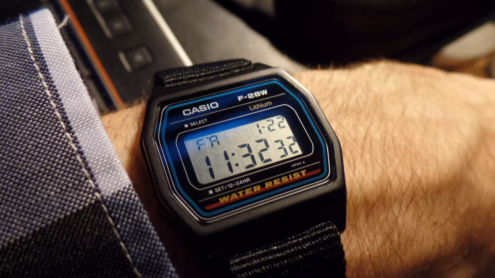 casio f28w watch