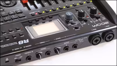 zoom r8 audio multitrack recorder