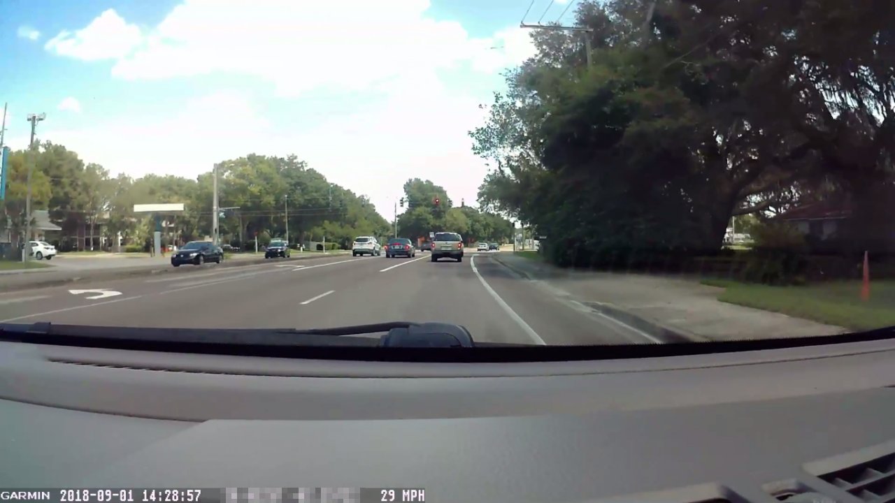 Garmin DriveAssist 50LMT video footage screen shot